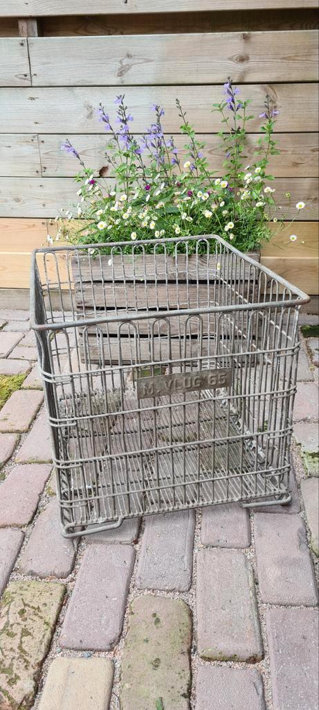 Draadmand / industriele bakkersmand / krat / mand, Antiek en Kunst, Curiosa en Brocante, Ophalen