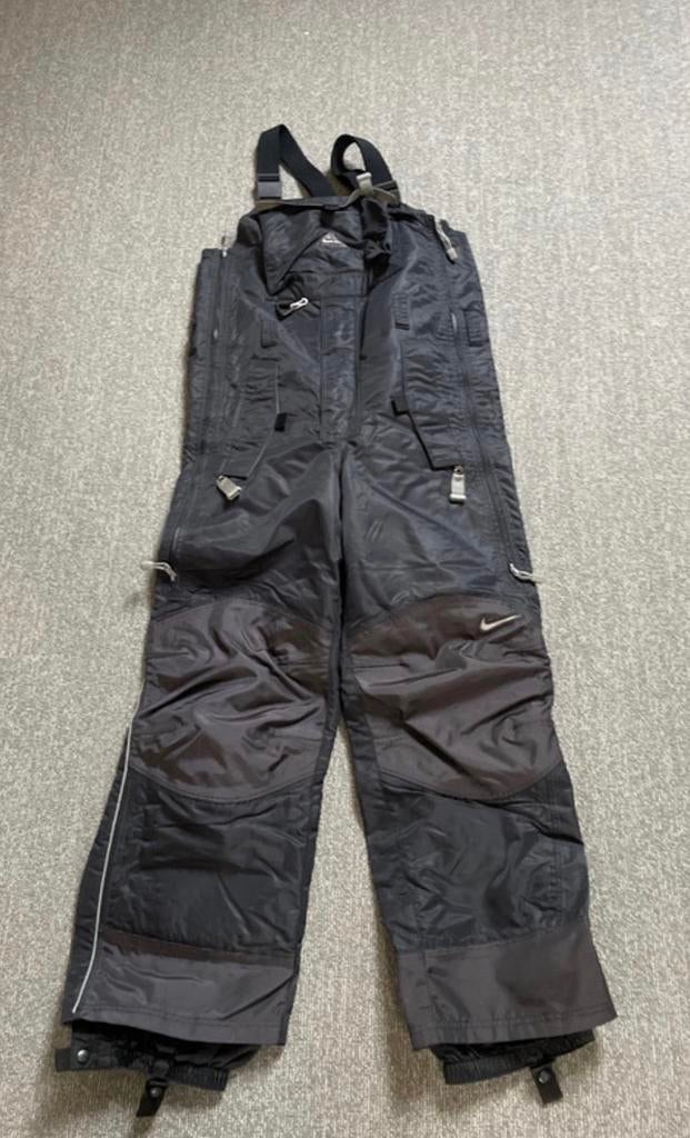 Nike ACG Skibroek - Maat M - Zeer Nette Staat, Ophalen of Verzenden, Zo goed als nieuw, Maat 48/50 (M), Broek