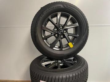 Mazda CX-30 Winterwielen Yokohama 215/65 R16 beschikbaar voor biedingen