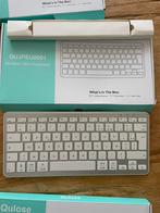 Toetsenbord draadloos azerty en qwertz, Computers en Software, Toetsenborden, Ophalen of Verzenden, Azerty, Nieuw, Draadloos
