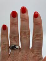 T371 Prachtige zilveren modernist ring maat 18, Sieraden, Tassen en Uiterlijk, Ringen, 18 tot 19, Ophalen of Verzenden, X, Dame