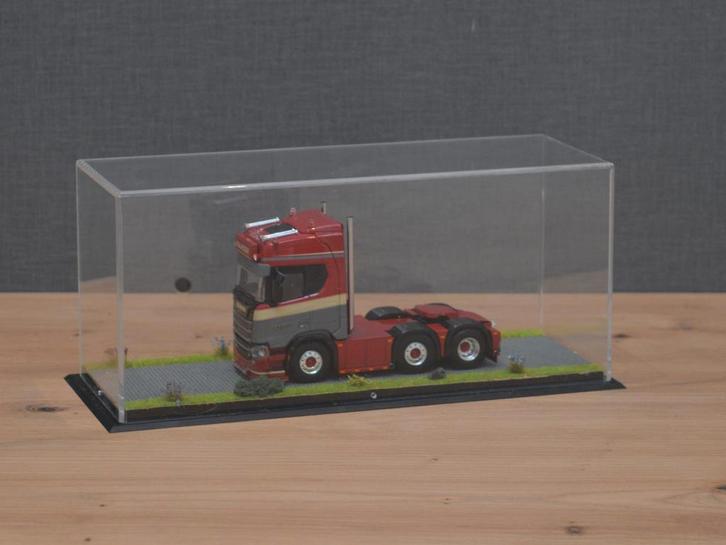 Dioramavitrine, losse trekker (Grijze klinkers), Hobby en Vrije tijd, Modelauto's | 1:50, Nieuw, Bus of Vrachtwagen, Tekno, Ophalen of Verzenden