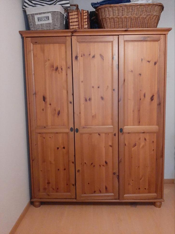 Houten kledingkast met deuren, Huis en Inrichting, Kasten | Kledingkasten, Gebruikt, 150 tot 200 cm, 150 tot 200 cm, 50 tot 75 cm
