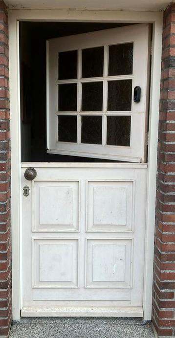 2 delige voordeur + kozijn hout enkel glas beschikbaar voor biedingen