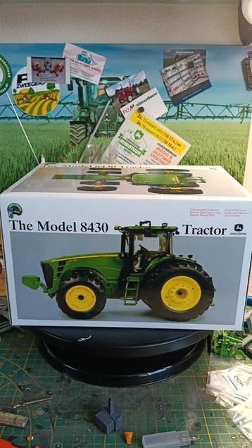 John Deere 8430 ertl precision  beschikbaar voor biedingen