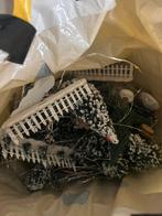 Lemax bomen en hekjes in tas, Diversen, Kerst, Ophalen, Gebruikt