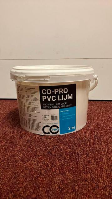 PVC vloerlijm, halve emmer beschikbaar voor biedingen
