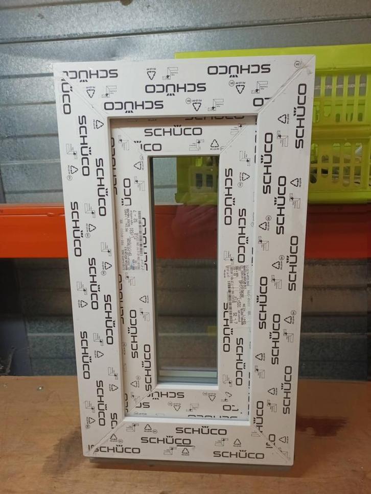 Kunststof Draai kozijn   b34 x h60 cm Wit  -2384-, Doe-het-zelf en Verbouw, Kozijnen en Schuifpuien, Nieuw, Raamkozijn, Kunststof