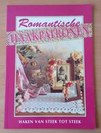 Haken - Romantische Haakpatronen - 1994, Gebruikt, Ophalen of Verzenden, Nvt, Patroon of Boek