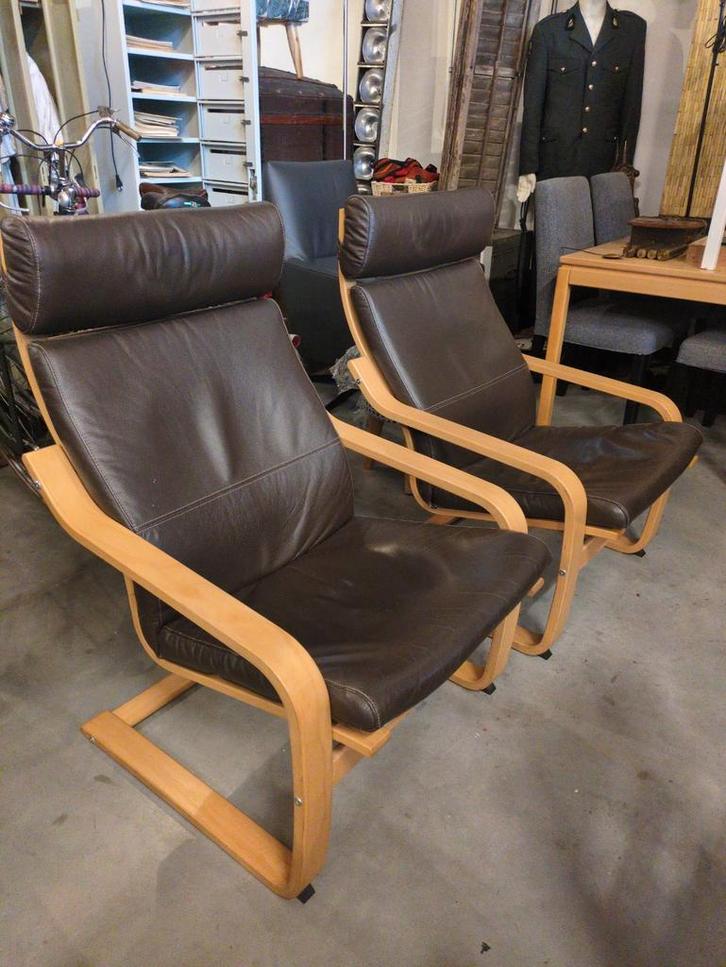 2 Nette Poang IKEA Stoelen, Huis en Inrichting, Fauteuils, Zo goed als nieuw, Hout, Leer, Minder dan 50 cm, Minder dan 75 cm, Ophalen of Verzenden