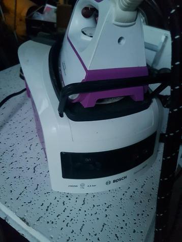 stoom strijkijzer bosch sensixx  B22L  2300W 4,5 bar   beschikbaar voor biedingen
