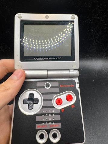 Gameboy advance sp nes editie beschikbaar voor biedingen