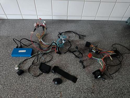 Parrot mki9200 met aansluiting voor renault Megane 3, Auto diversen, Carkits, Zo goed als nieuw, Ophalen of Verzenden