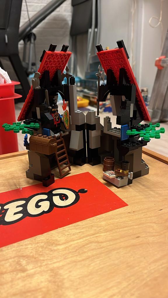 Lego 6048 Majisto’s Magical Works, Kinderen en Baby's, Speelgoed | Duplo en Lego, Gebruikt, Lego, Losse stenen, Ophalen of Verzenden