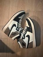 Nike Jordan 1 High Dark Mocha, Bruin, Nike, Ophalen of Verzenden, Sneakers of Gympen