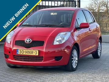 Toyota Yaris AUX AIRCO E-RAMEN APK 1.3 VVTi Dynamic beschikbaar voor biedingen