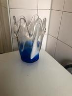 Mondgeblazen vaas. Is 17 cm en niet gesigneerd., Antiek en Kunst, Antiek | Glas en Kristal, Ophalen of Verzenden