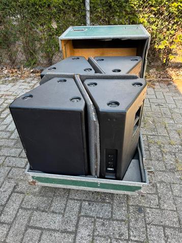 4x EAW JF200 luidsprekers met beugels en flightcases beschikbaar voor biedingen