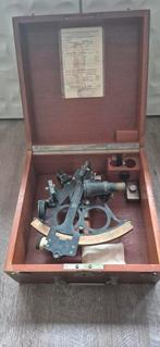Te koop antieke sextant, Ophalen