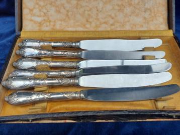 6 Antieke Messen Rococo, Barok, zilver ? in doos beschikbaar voor biedingen