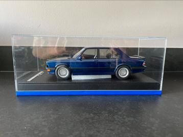 1:18 BMW M5 E28 1986 1:18 AB Models blauw beschikbaar voor biedingen
