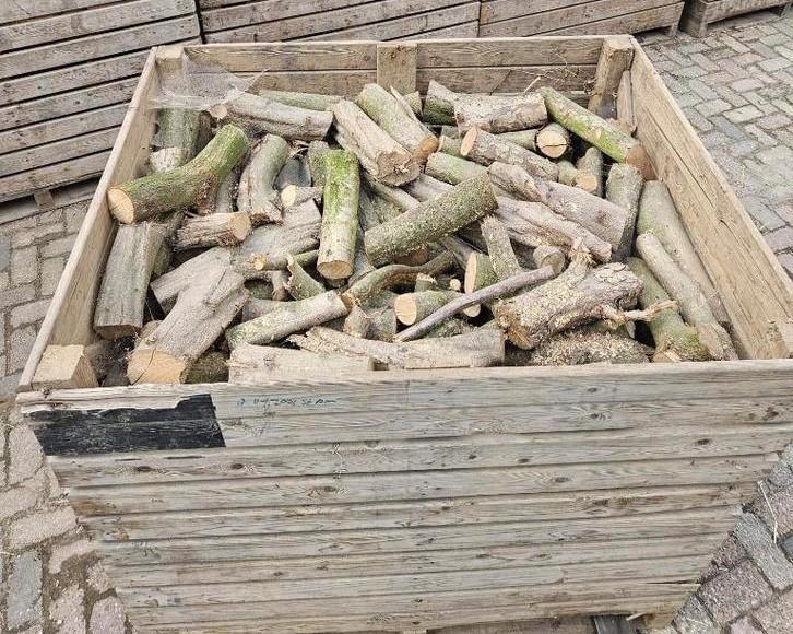 Mooi droog stammetjes hout gemengd, Tuin en Terras, Haardhout, Stammen, Overige houtsoorten, Ophalen