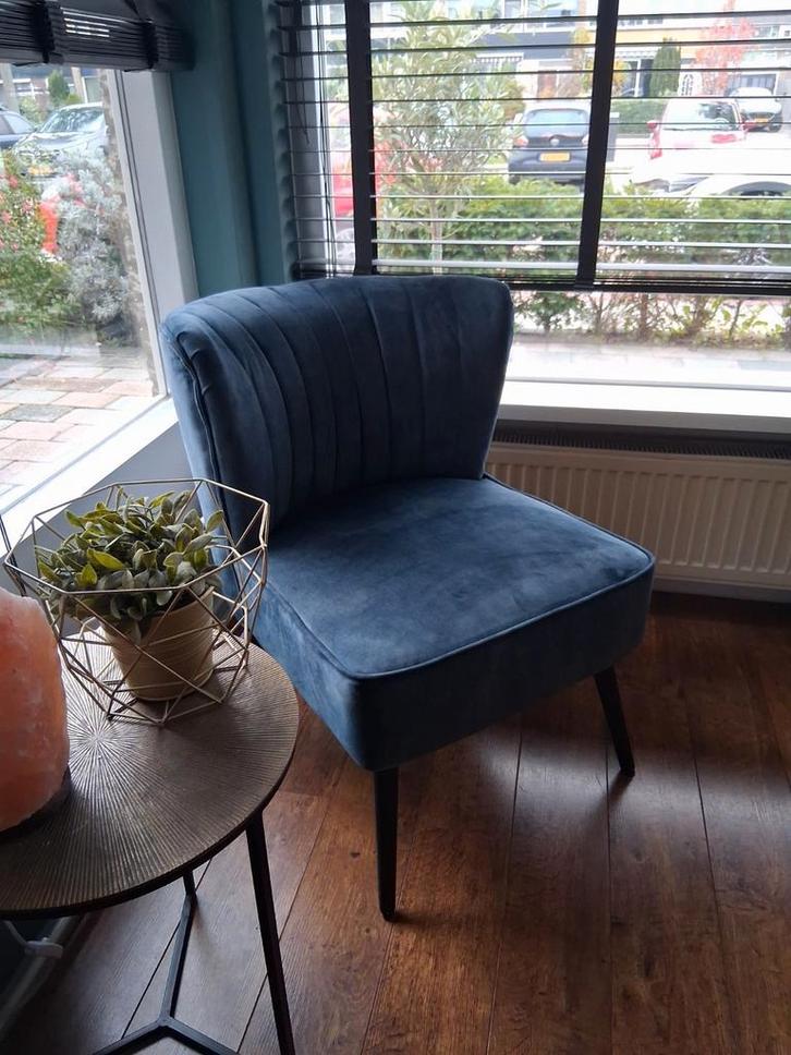 Luxe blauwe fauteuil Velours, Huis en Inrichting, Banken | Sofa's en Chaises Longues, Zo goed als nieuw, Eenpersoons, Minder dan 150 cm