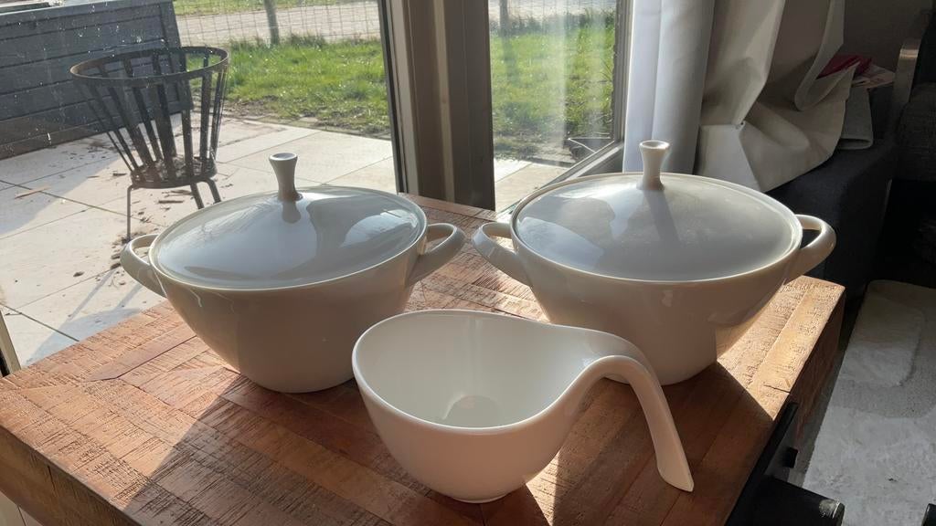 2 schalen jus schalen, Huis en Inrichting, Keuken | Servies, Ophalen of Verzenden, Overige stijlen, Glas, Schaal of Schalen