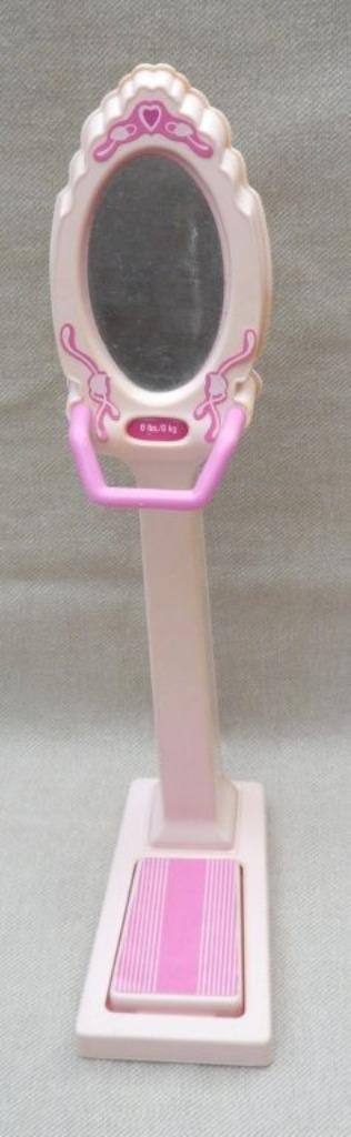 Vintage 1985 badkamer weegschaaltje Barbie beschikbaar voor biedingen