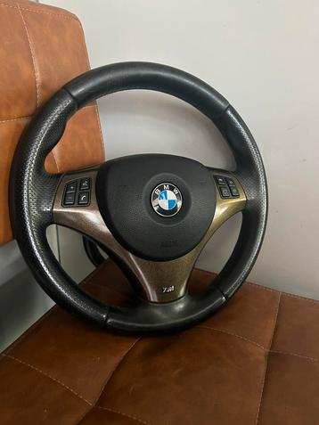 Bmw M E81 E82 E87 E88 E90 E91 E92 E93 leder stuur beschikbaar voor biedingen
