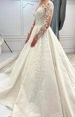 Bruidsjurk 32-36 met sluier en hoepel (XS-M), Ophalen of Verzenden, Zo goed als nieuw, Wit, Trouwjurk