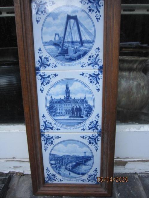 Mooi Rotterd. 3 Tegel Tableau  met bekende plekkenPr. lijst, Antiek en Kunst, Antiek | Wandborden en Tegels, Ophalen of Verzenden