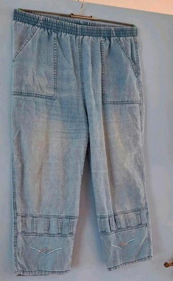 NIEUWE ORGINELE DIAMANT DAMES MERK JEANS
MAAT L
KLEUR LICHT  beschikbaar voor biedingen
