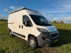 Peugeot Boxer 335 L2H2 Bluehdi 200pk 2018 Wit, Auto's, Voorwielaandrijving, Euro 6, 4 cilinders, 2500 kg
