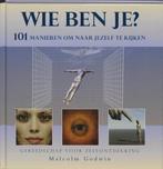 M. Godwin Wie ben je? 101 manieren om naar jezelf te kijken, Boeken, Ophalen of Verzenden, Zo goed als nieuw, Spiritualiteit algemeen