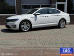 Volkswagen Passat 1.4 TSI GTE DSG HEAD-UP/PDC/NAVI/AIRCO/LED, Auto's, Gebruikt, Euro 6, 1622 kg, Wit
