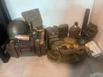 Groot lot militaria, Ophalen of Verzenden, Landmacht, Duitsland, Helm of Baret