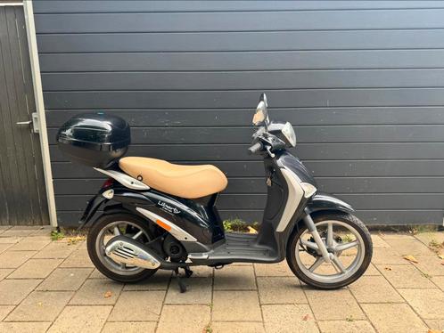 Piaggio liberty, Fietsen en Brommers, Brommers | Overige merken, Zo goed als nieuw, Maximaal 45 km/u, Ophalen