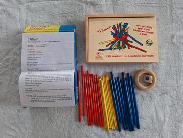 Houten spel trilniet tbv goed doel beschikbaar voor biedingen