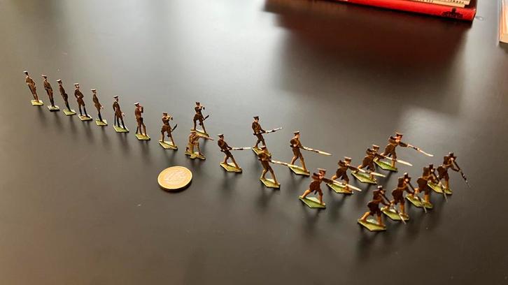 Kieler Zinnfiguren BIZ -22 Britse infanterie WO1 tinsoldaten, Verzamelen, Militaria | Algemeen, Miniatuur of Beeldje, Ophalen of Verzenden