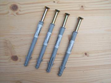 4 Fischer kozijnpluggen S10RS115 (10 x 115) beschikbaar voor biedingen