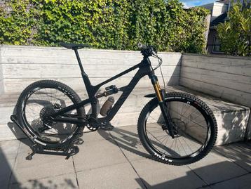Canyon Spectral CF9 beschikbaar voor biedingen