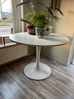 Docksta witte ronde tafel, 100 tot 150 cm, Rond, Ophalen of Verzenden, Zo goed als nieuw