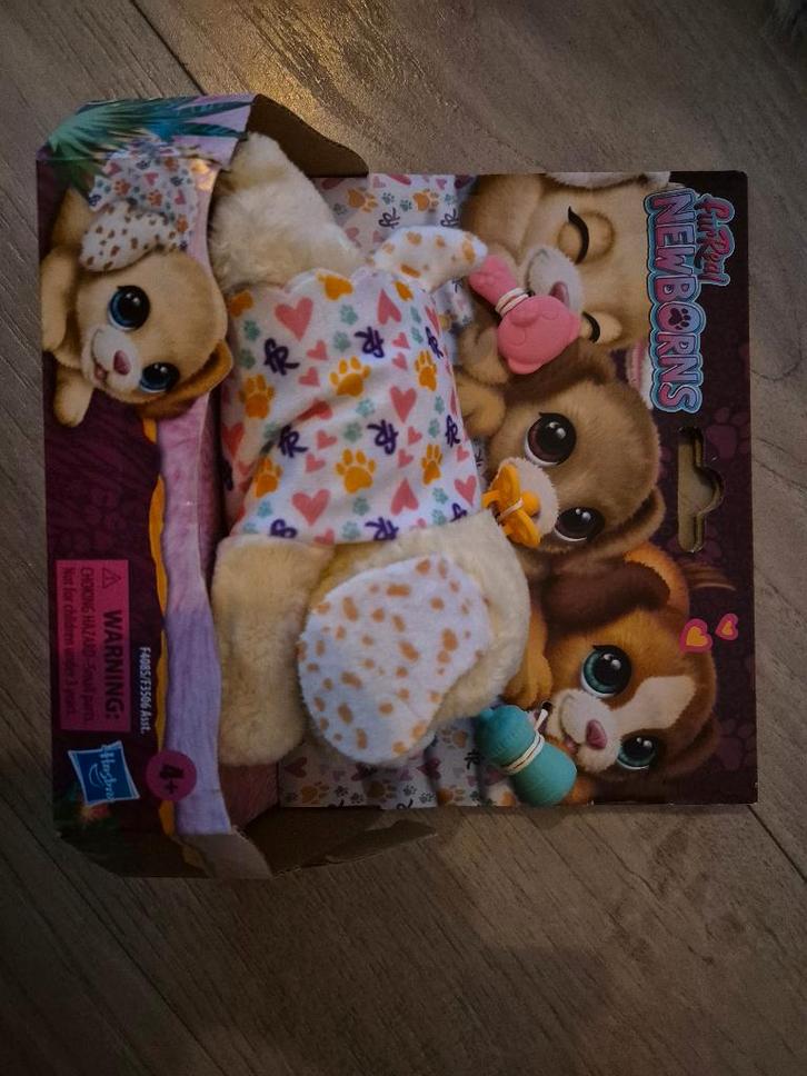 Fur real New Borns puppy, Kinderen en Baby's, Speelgoed | Knuffels en Pluche, Nieuw, Hond, Ophalen of Verzenden