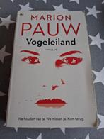 boek marion pauw - vogeleiland, Ophalen of Verzenden, Gelezen