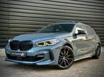 Bmw 1-serie 118i M135 M-PERF. PANO|SCHAALSTOEL|HUD|H/K|CAMER, 65 €/maand, Gebruikt, Bedrijf, Zilver of Grijs