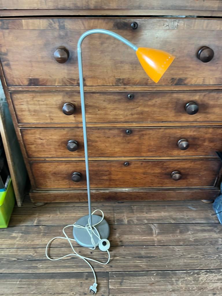 Vintage Oranje Bureaulamp, Huis en Inrichting, Lampen | Vloerlampen, Ophalen of Verzenden, Gebruikt, Metaal, Minder dan 100 cm