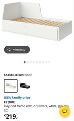 Bed with two mattresses, Huis en Inrichting, Ophalen of Verzenden, Gebruikt, Eenpersoons, Hout