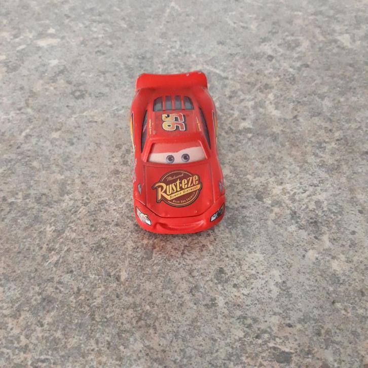 Cars auto Mc Queen speciale uitvoering, Kinderen en Baby's, Speelgoed | Speelgoedvoertuigen, Zo goed als nieuw, Ophalen of Verzenden