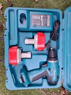 Makita 6271D met 2x accu's en lader, Doe-het-zelf en Verbouw, Ophalen of Verzenden, Zo goed als nieuw